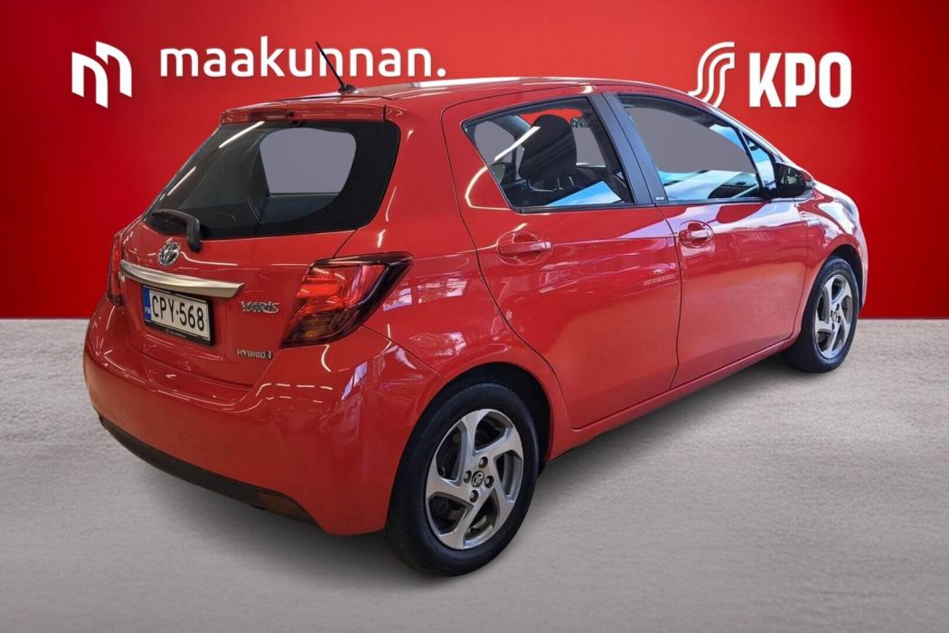 TOYOTA Yaris 2017