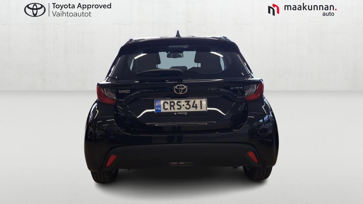 TOYOTA Yaris 2024