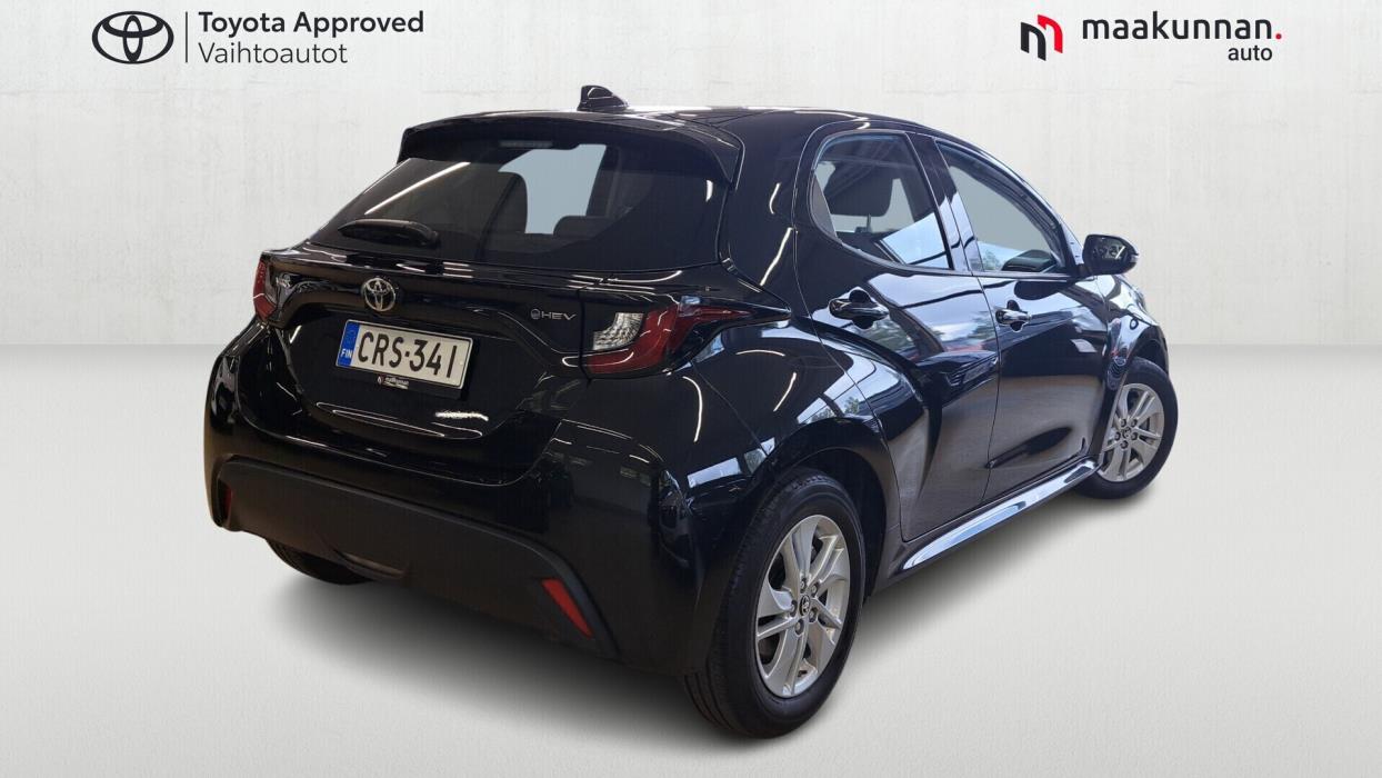 TOYOTA Yaris 2024