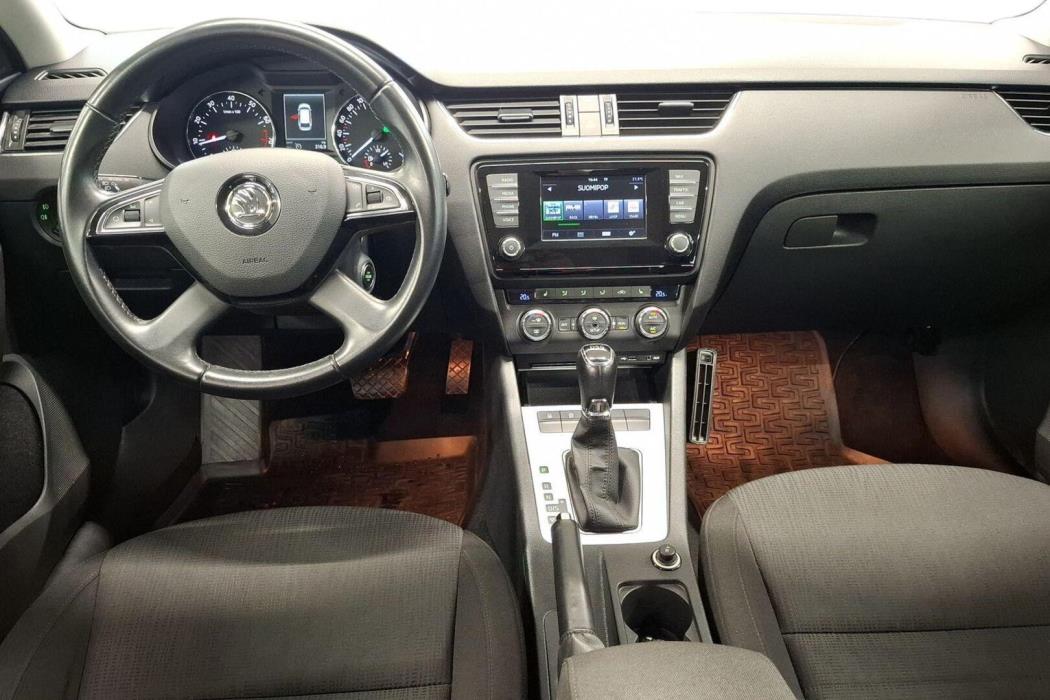 SKODA Octavia 2015