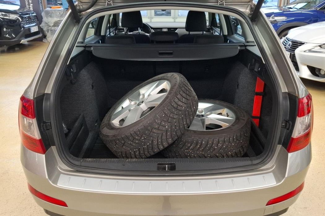 SKODA Octavia 2015