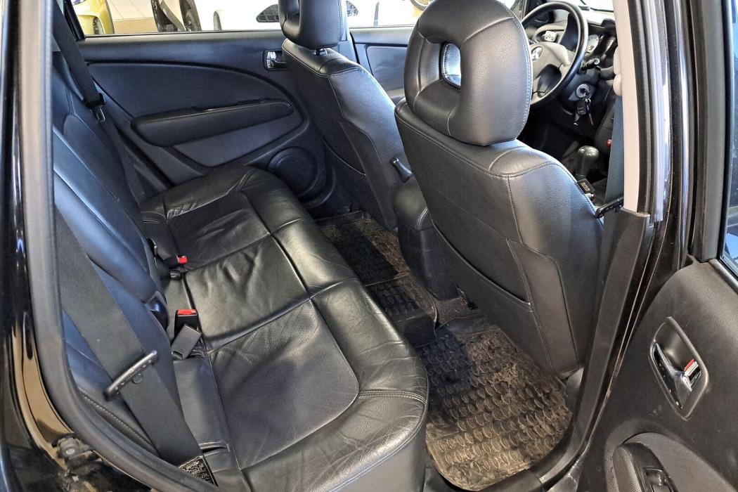 MITSUBISHI Outlander 2004