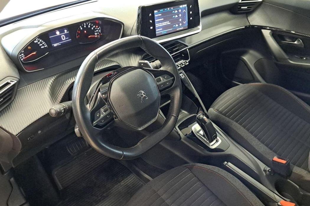 PEUGEOT 2008 2021