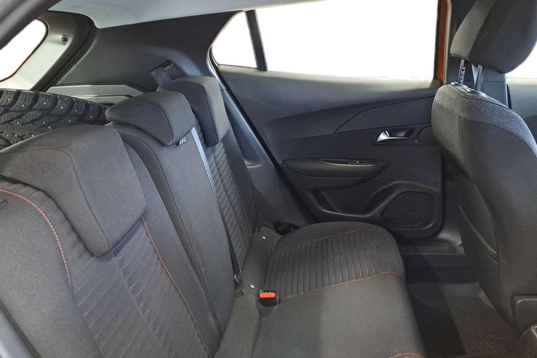 PEUGEOT 2008 2021
