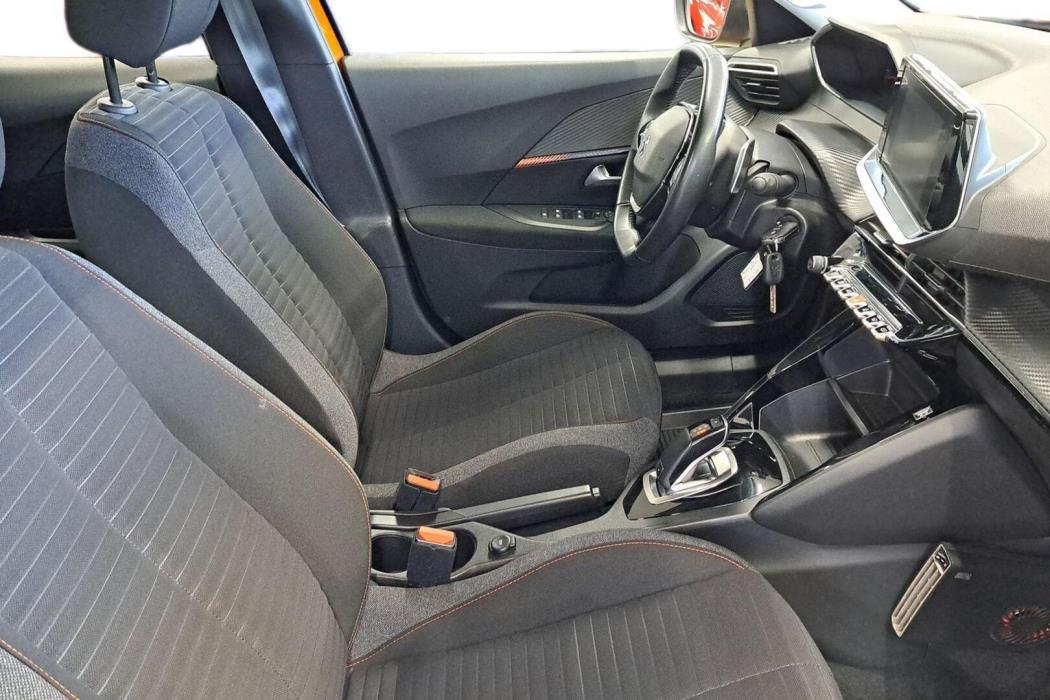 PEUGEOT 2008 2021