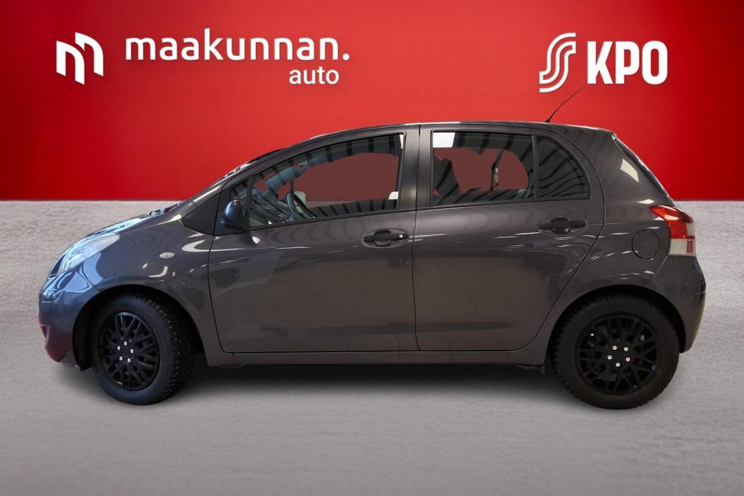 TOYOTA Yaris 2011