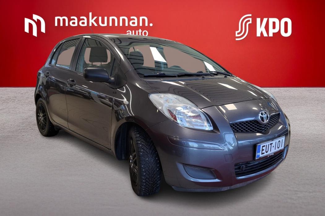 TOYOTA Yaris 2011