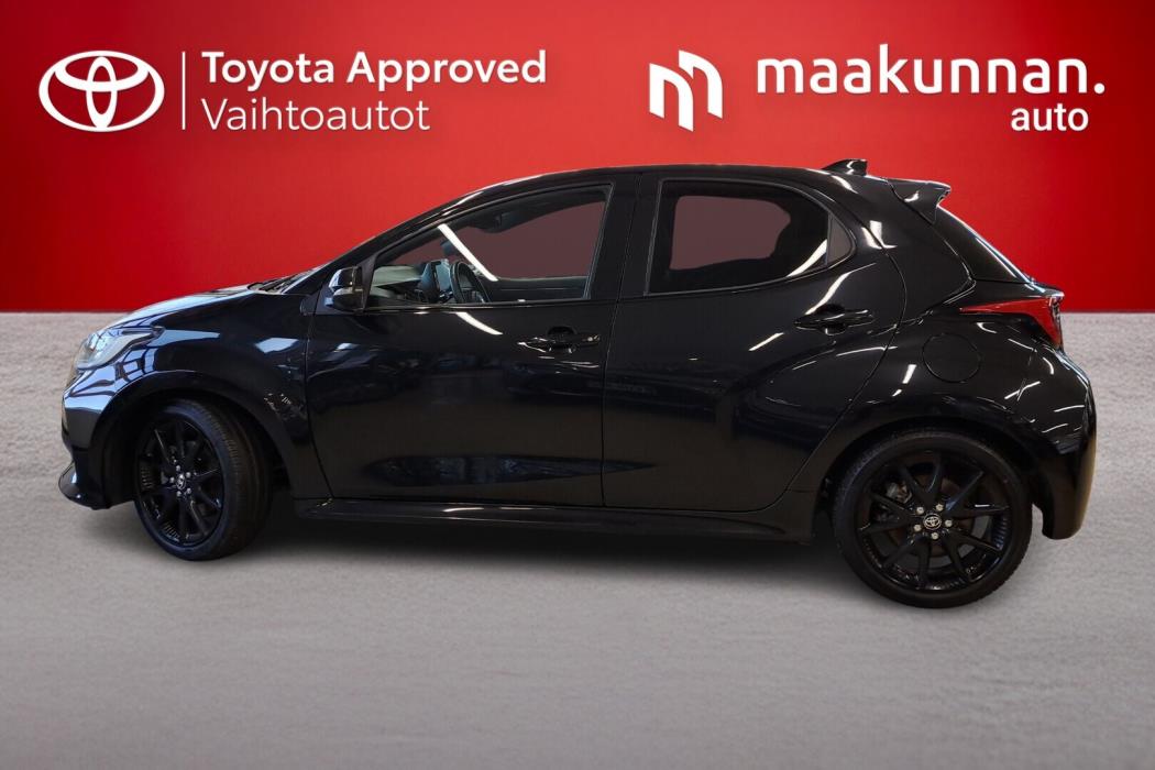 TOYOTA Yaris 2023