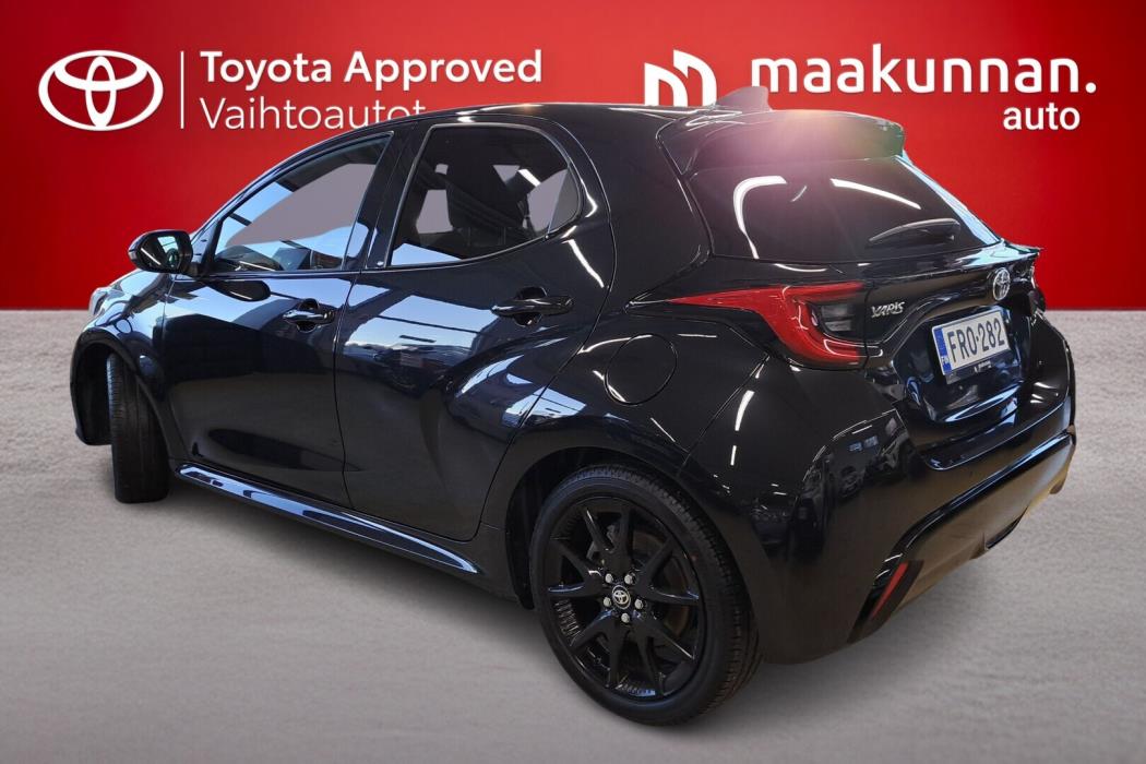 TOYOTA Yaris 2023