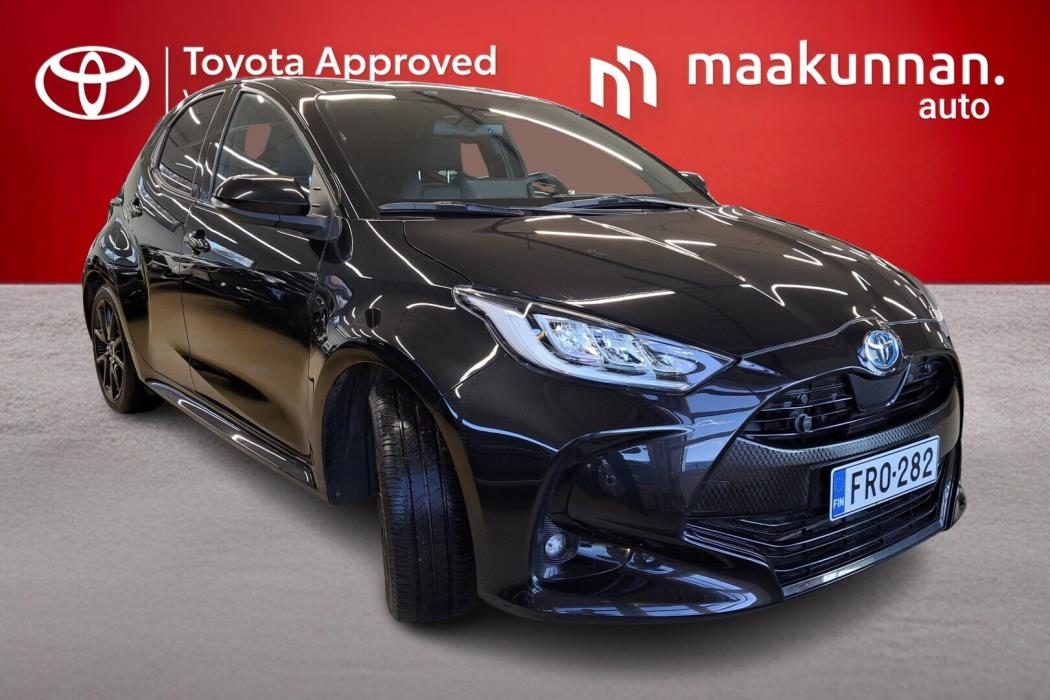 TOYOTA Yaris 2023