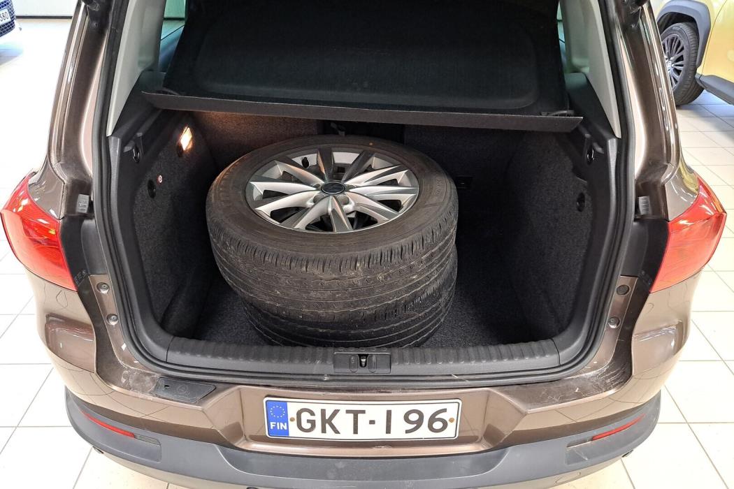 VOLKSWAGEN Tiguan 2013