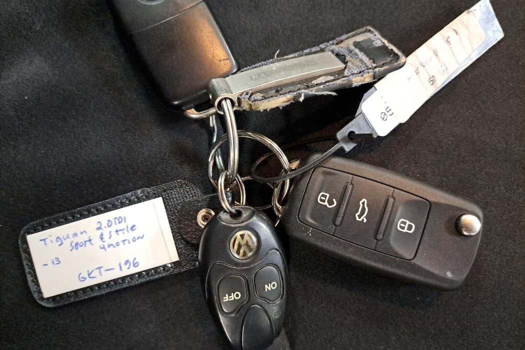 VOLKSWAGEN Tiguan 2013