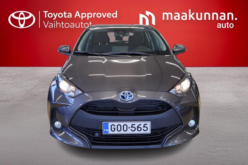 TOYOTA Yaris 2021