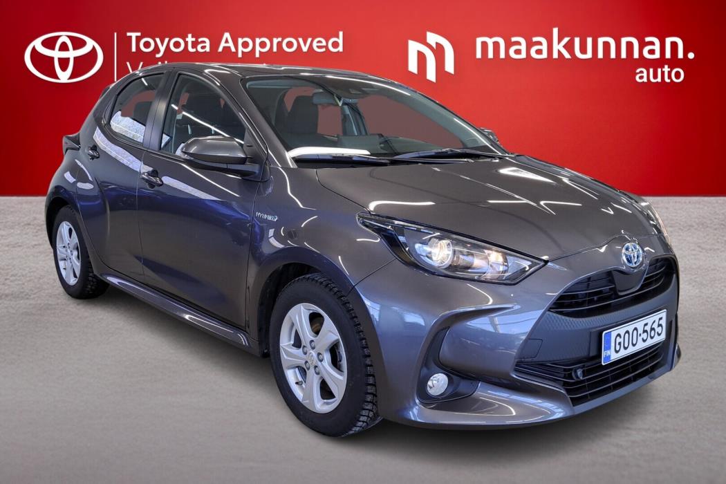 TOYOTA Yaris 2021