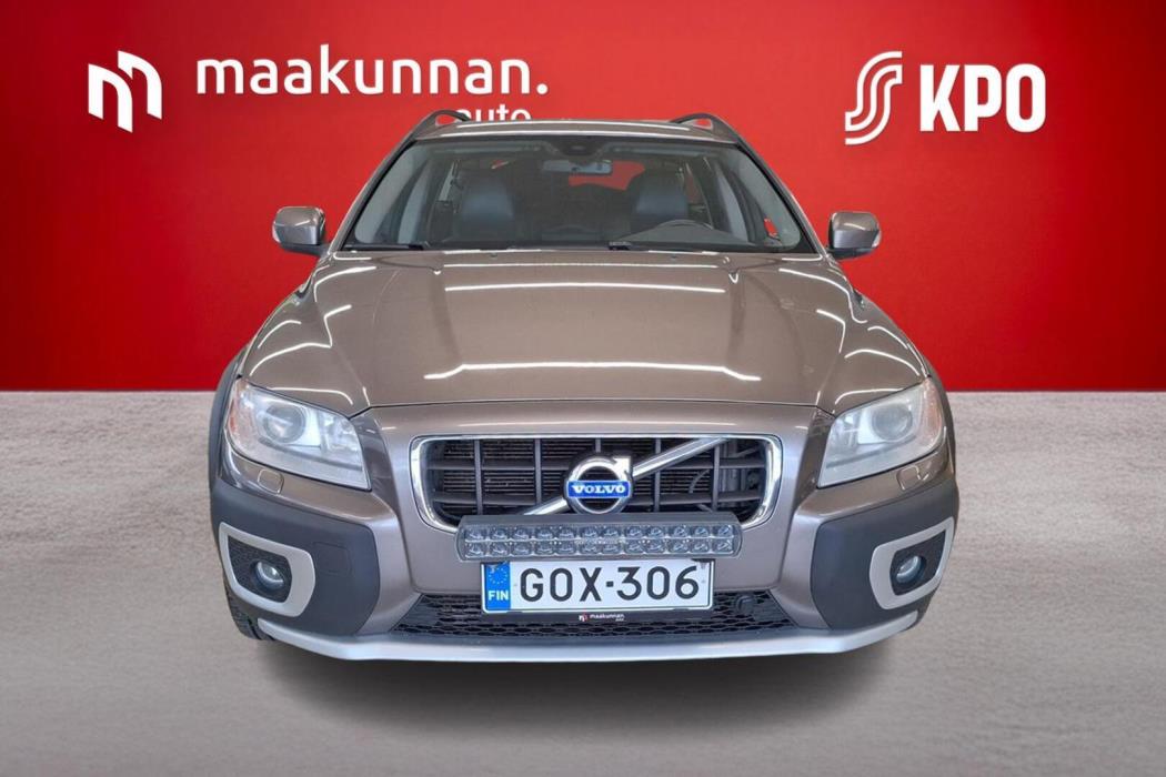 VOLVO XC70 2010