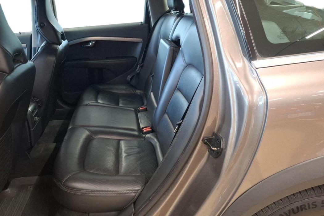 VOLVO XC70 2010