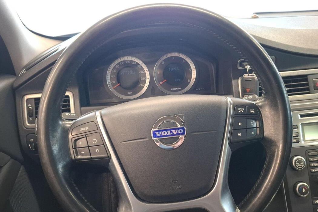VOLVO XC70 2010