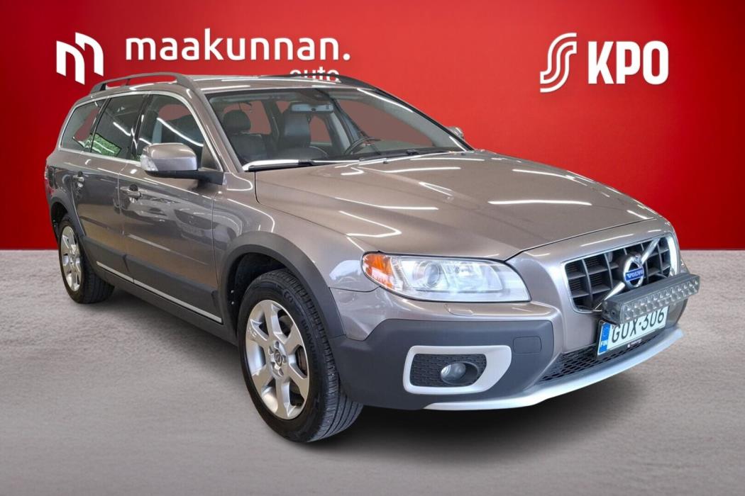 VOLVO XC70 2010