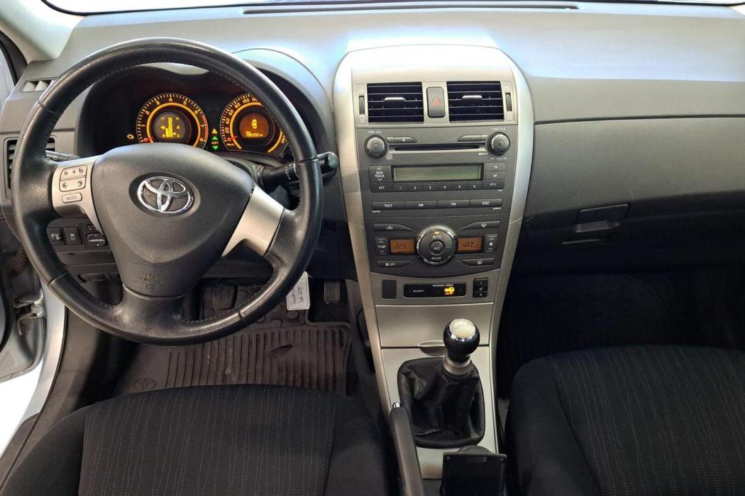 TOYOTA Corolla 2009