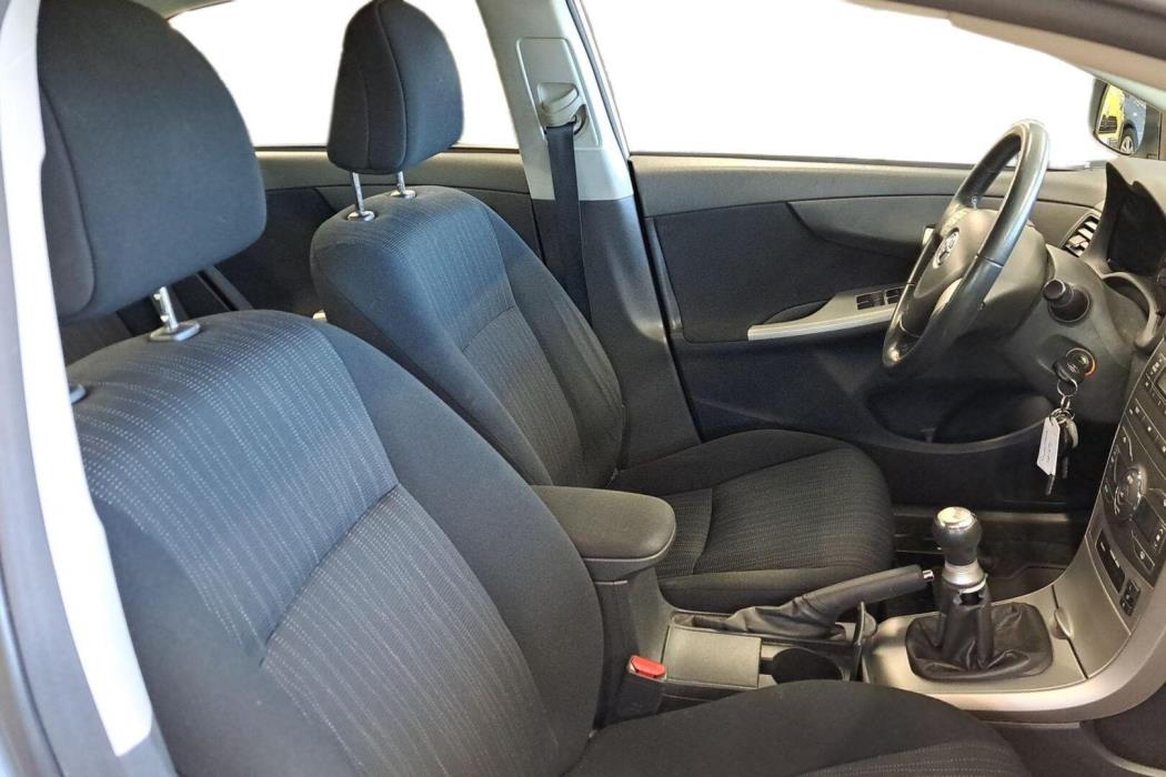TOYOTA Corolla 2009