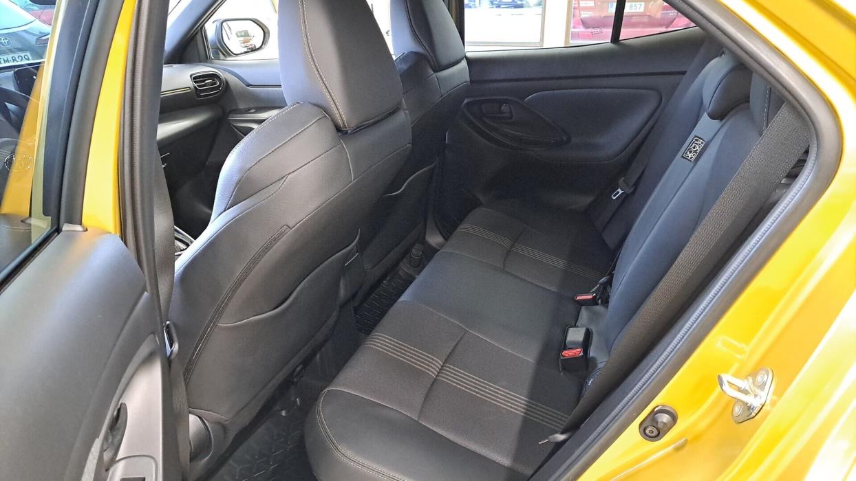 TOYOTA Yaris Cross 2022