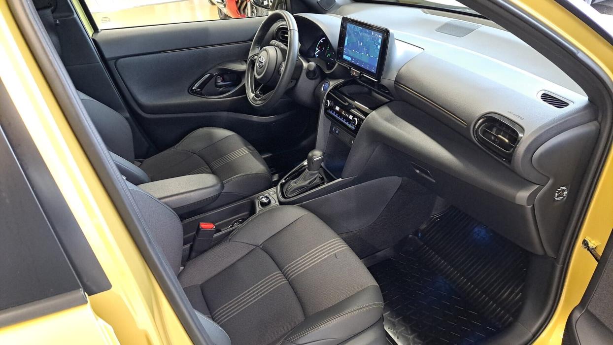 TOYOTA Yaris Cross 2022