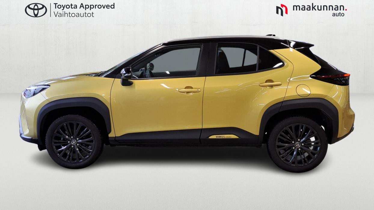 TOYOTA Yaris Cross 2022