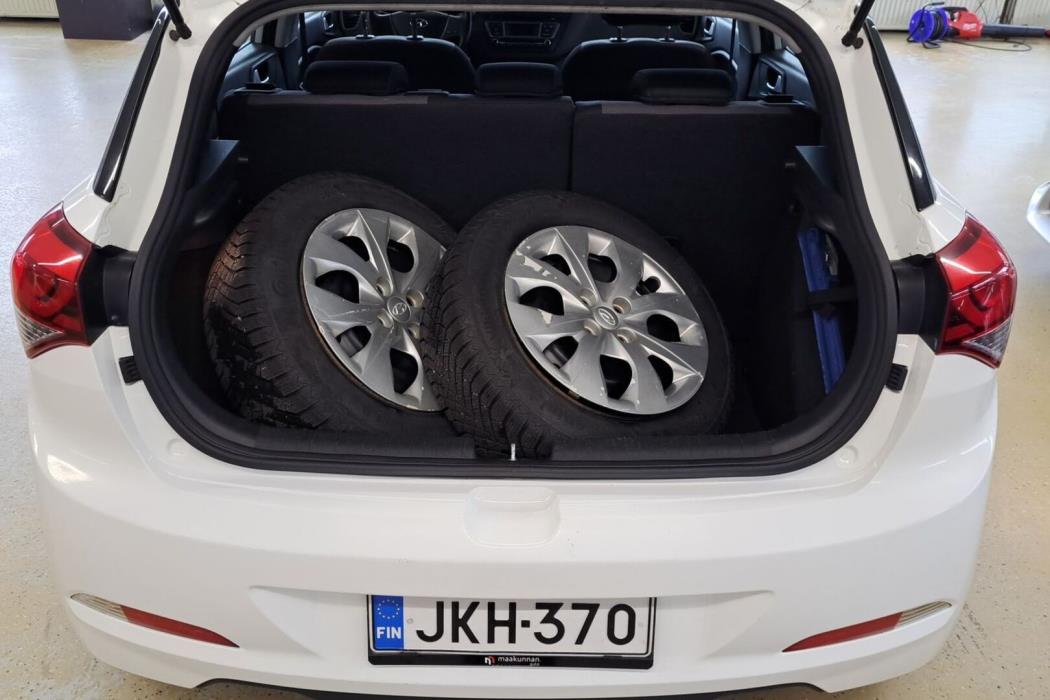 HYUNDAI i20 5d 2017