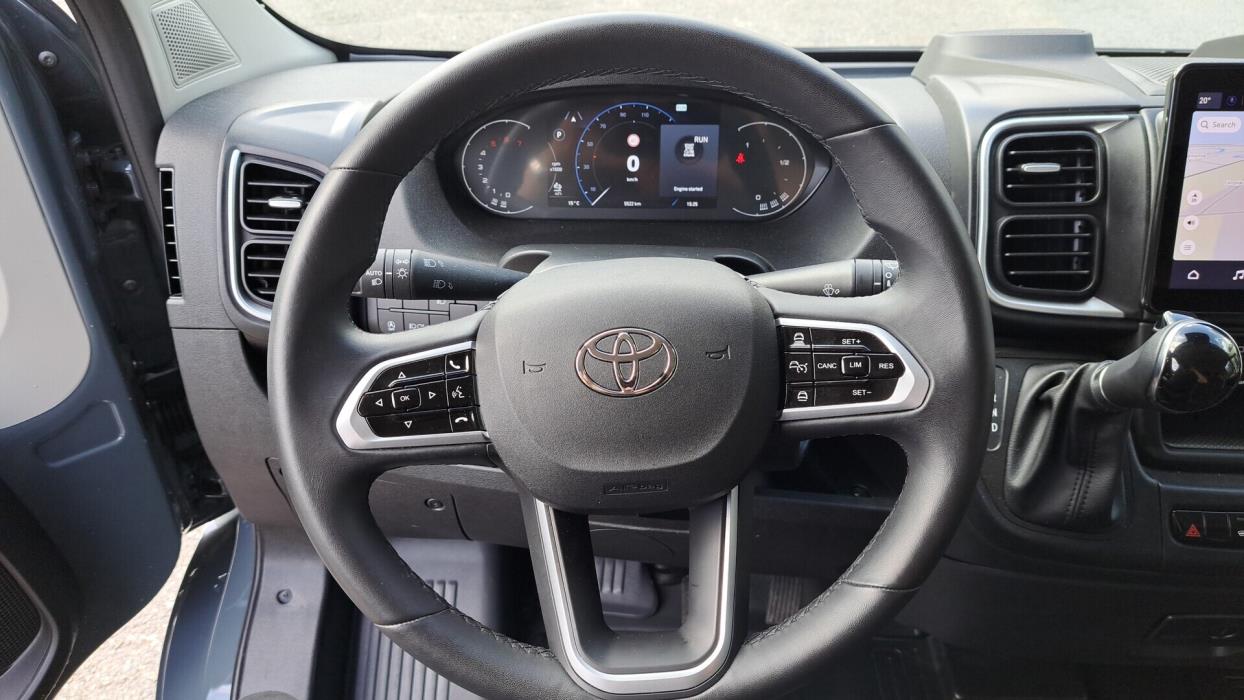 TOYOTA Proace MAX 2025