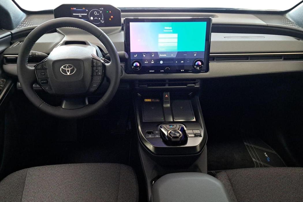 TOYOTA bZ4X 2026