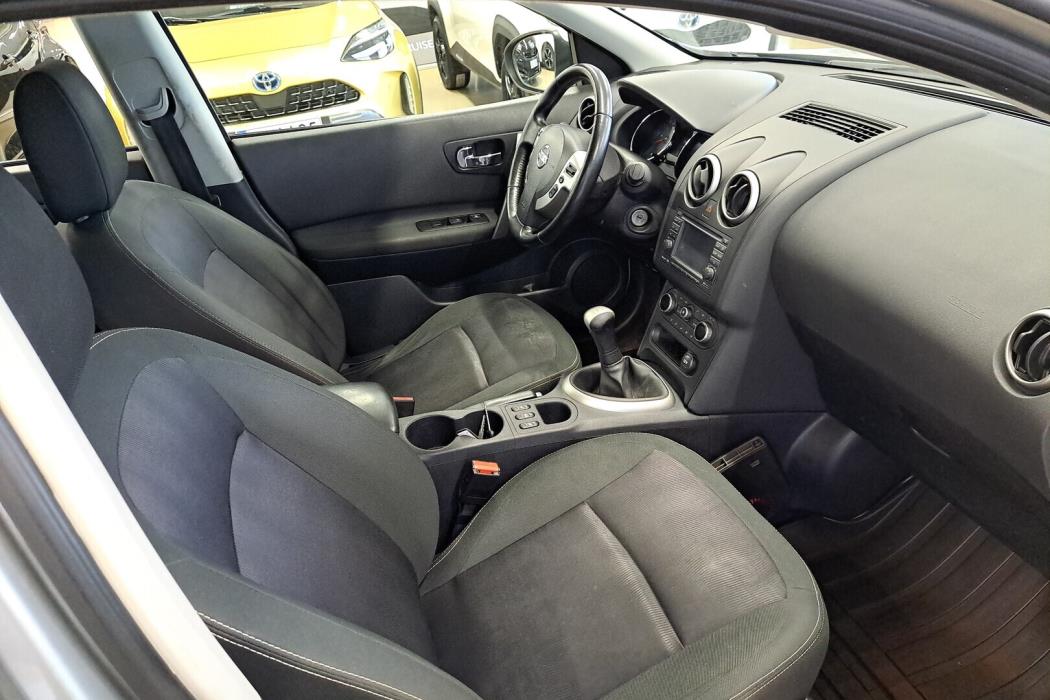 NISSAN Qashqai 2013