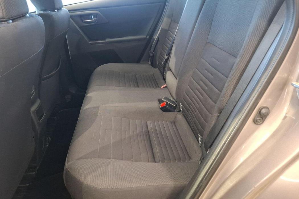 TOYOTA Auris 2016