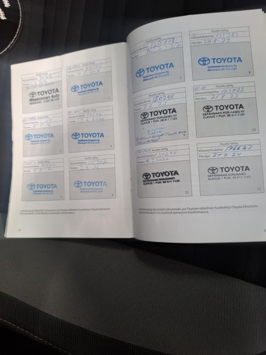 TOYOTA Auris 2016