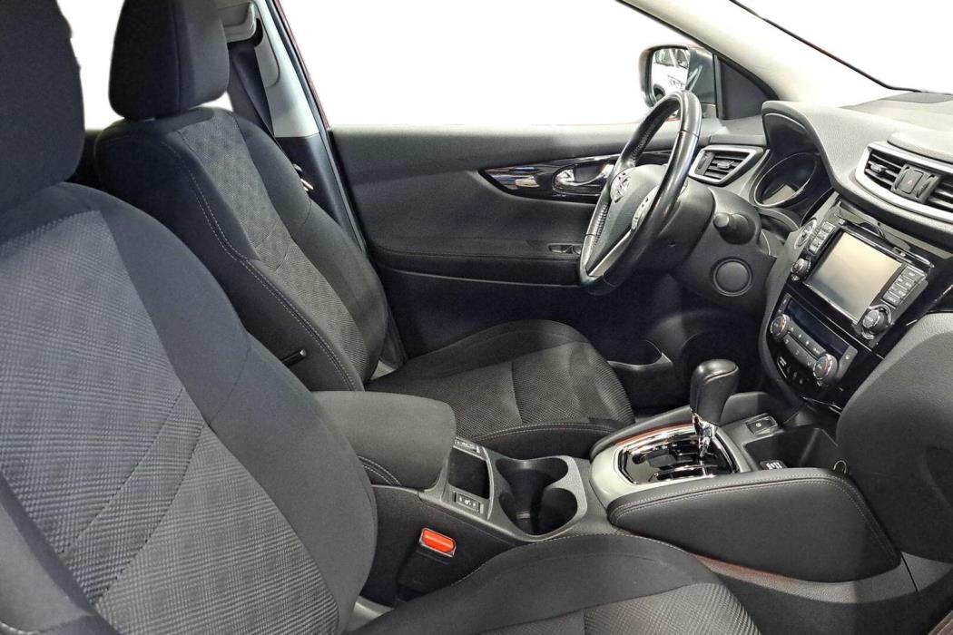 NISSAN Qashqai 2017
