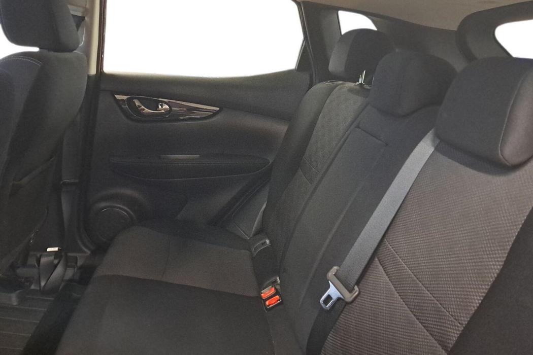 NISSAN Qashqai 2017