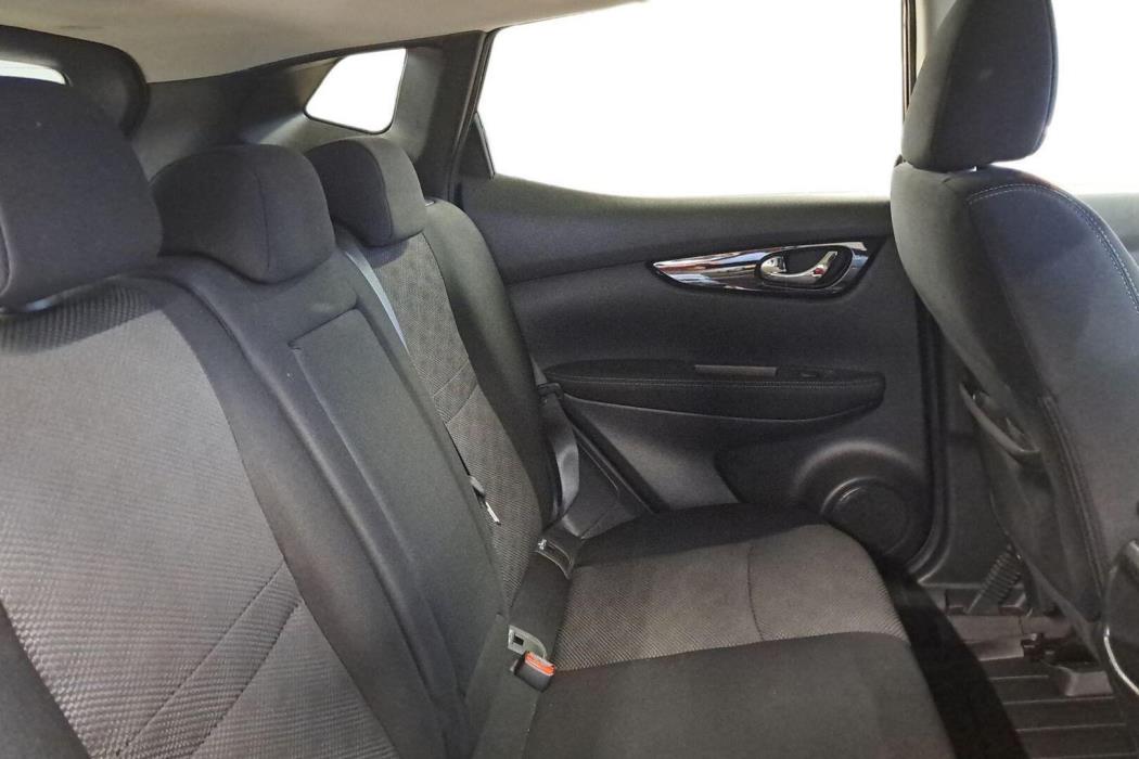 NISSAN Qashqai 2017