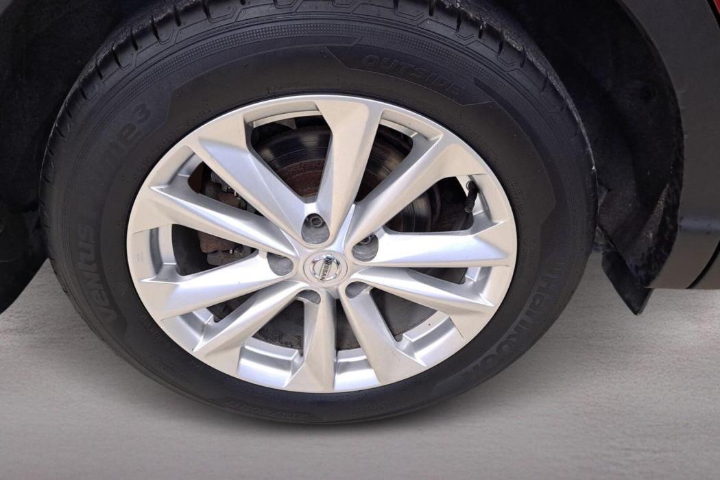 NISSAN Qashqai 2017