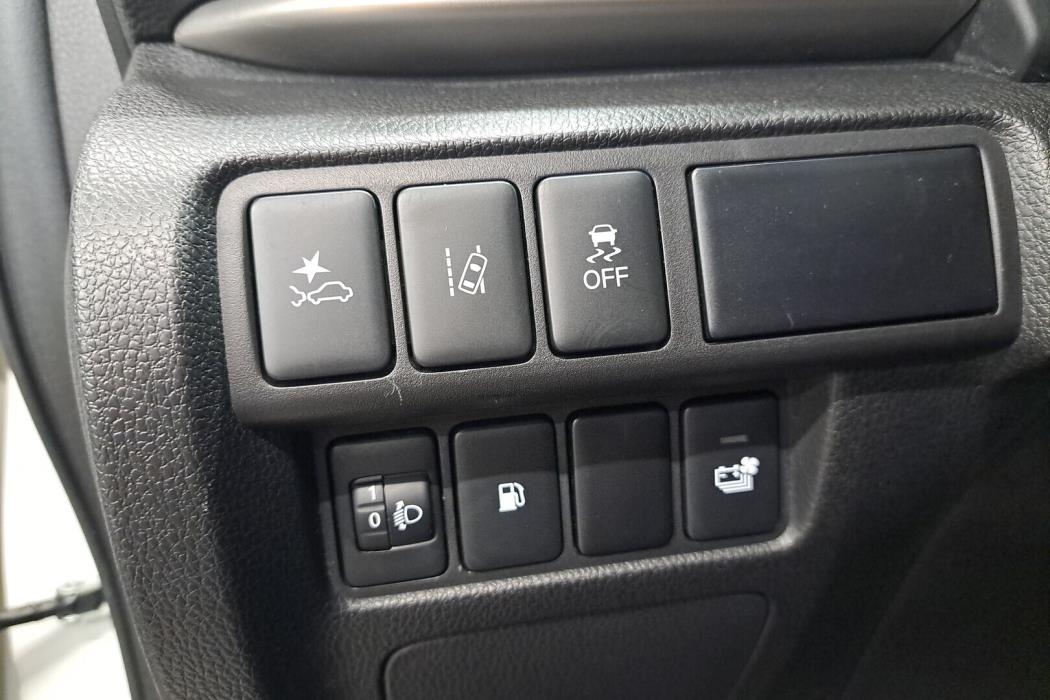 MITSUBISHI Eclipse Cross 2021