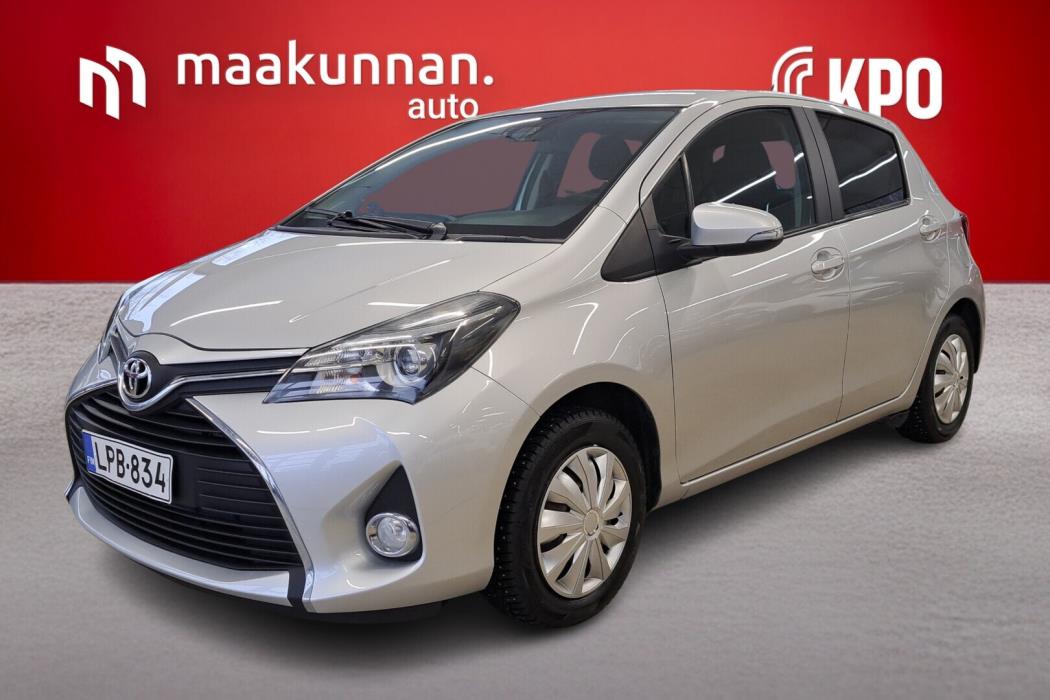 TOYOTA Yaris 2015