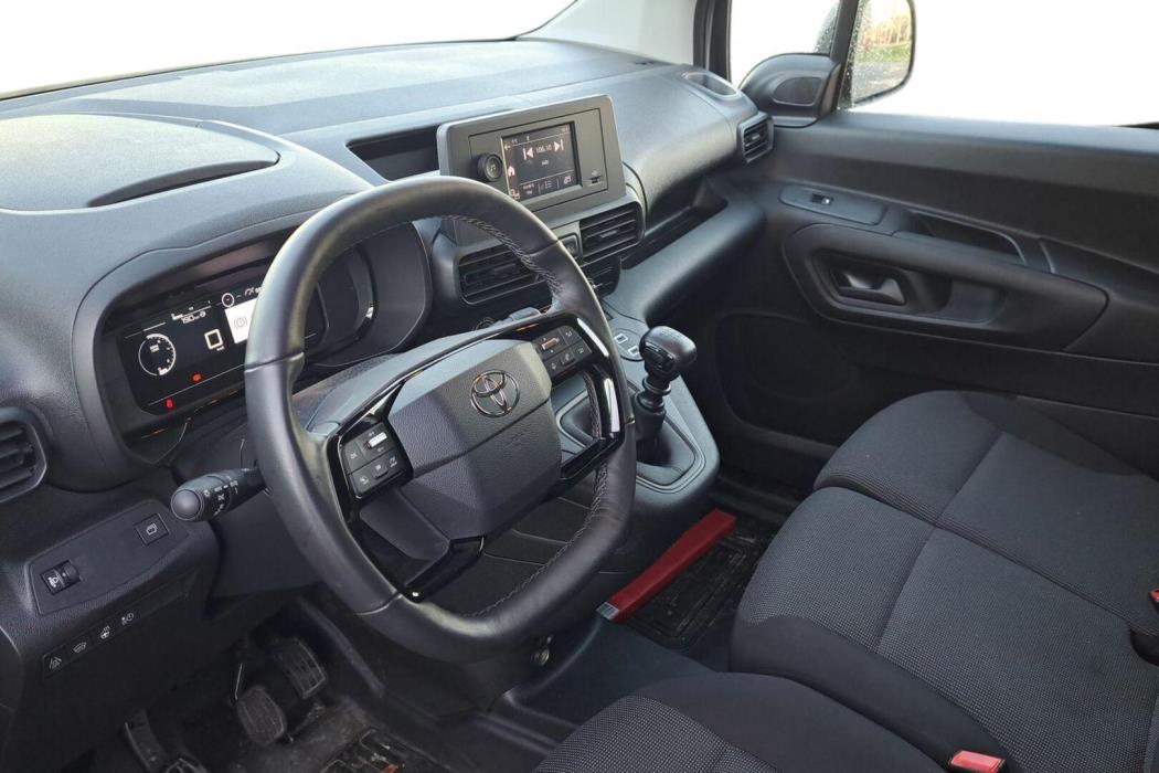 TOYOTA Proace CITY 2025