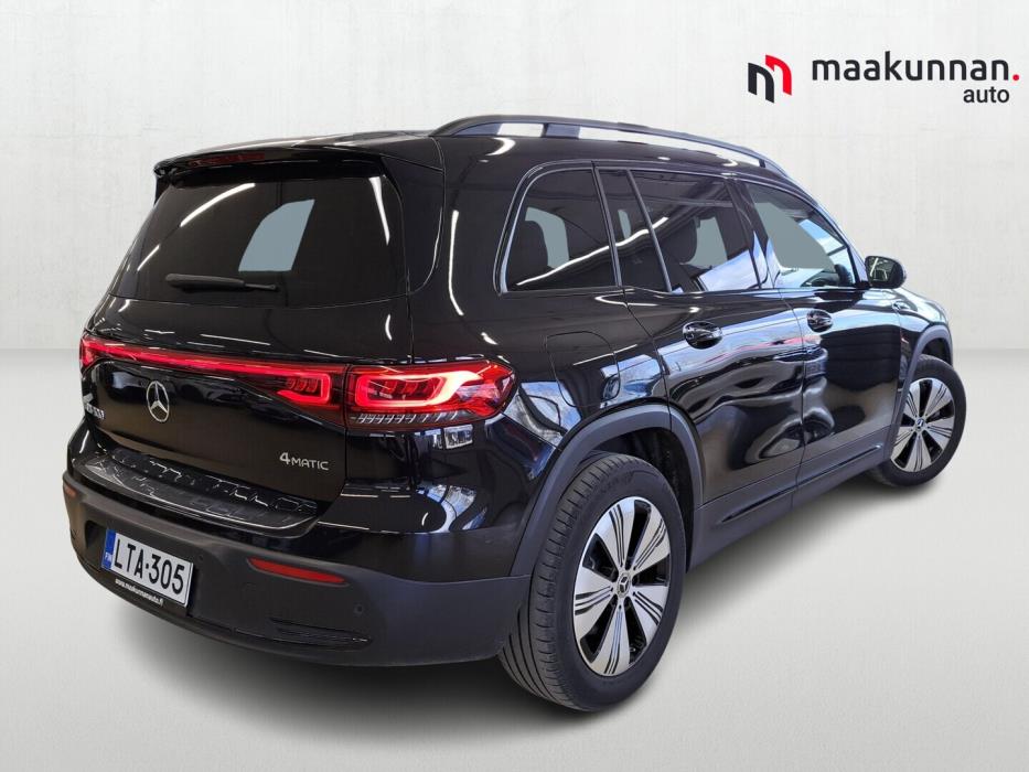 MERCEDES-BENZ EQB 2022