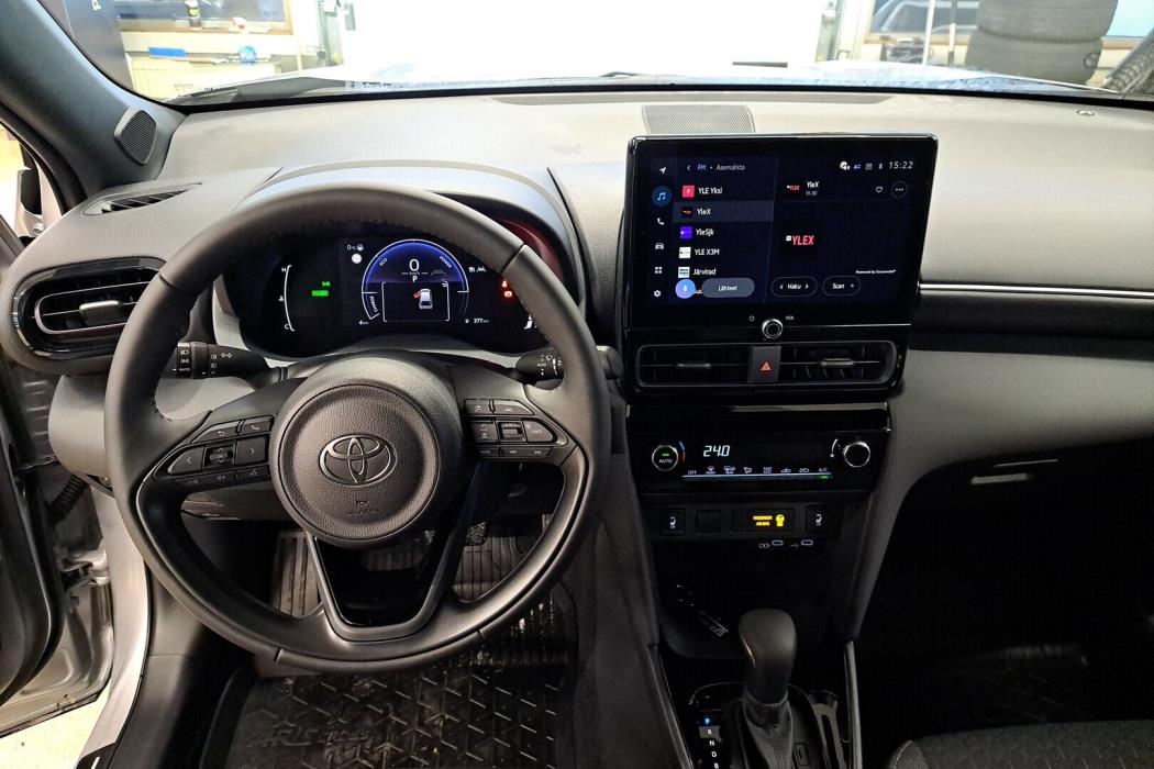 TOYOTA Yaris Cross 2026