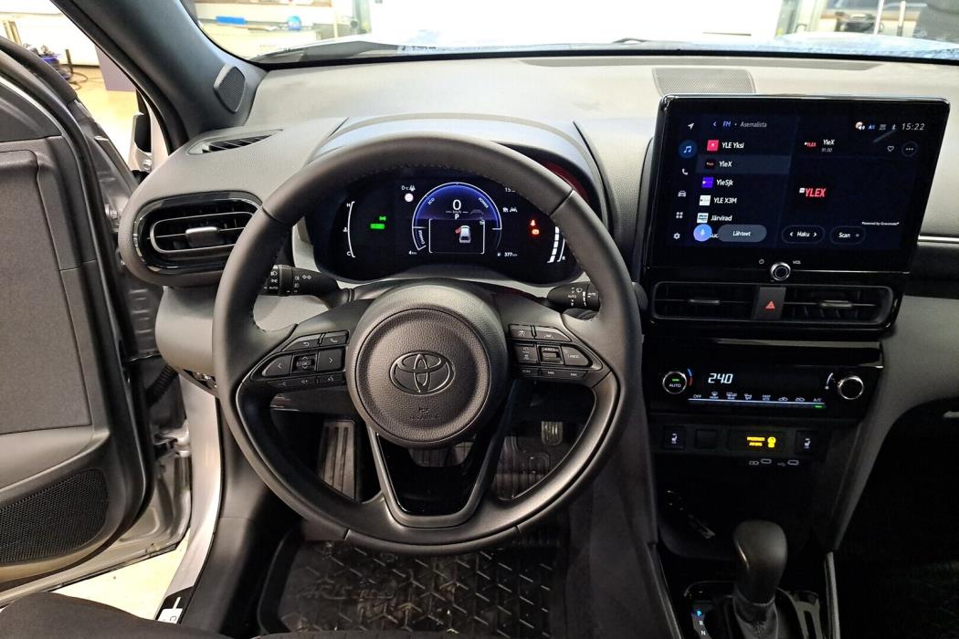 TOYOTA Yaris Cross 2026