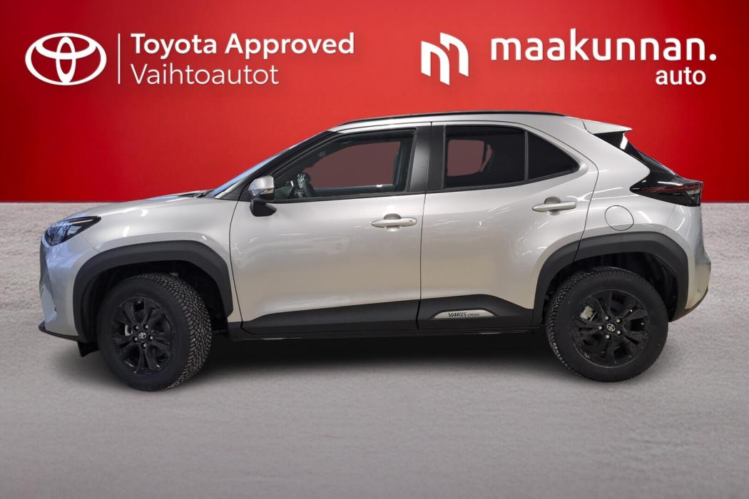TOYOTA Yaris Cross 2026