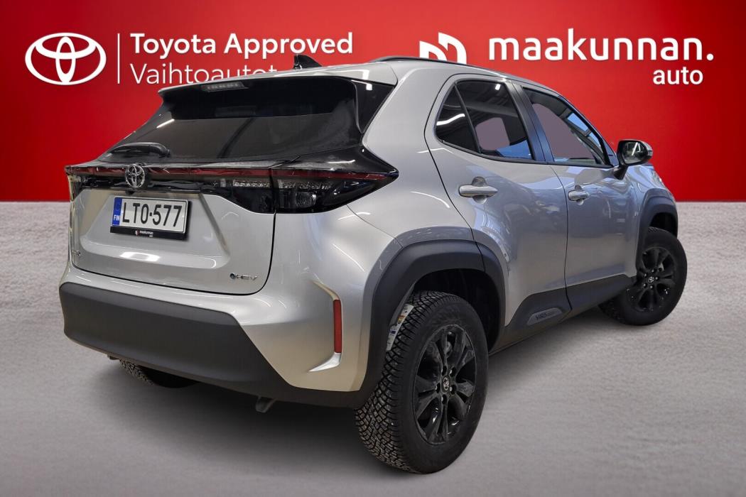 TOYOTA Yaris Cross 2026