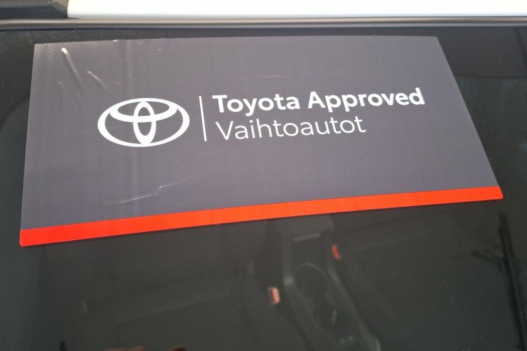 TOYOTA Corolla Cross 2024
