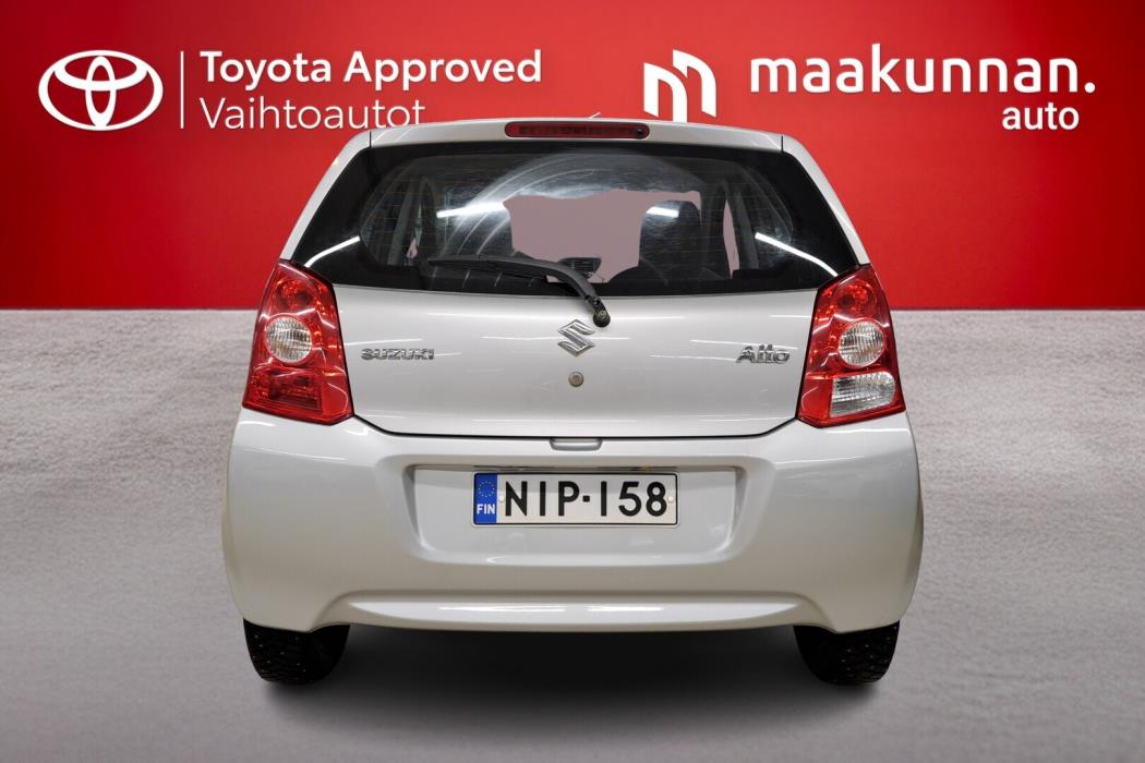SUZUKI Alto 2012