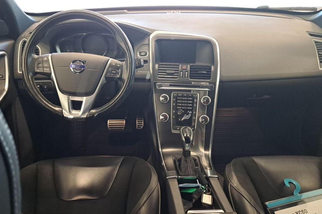 VOLVO XC60 2016