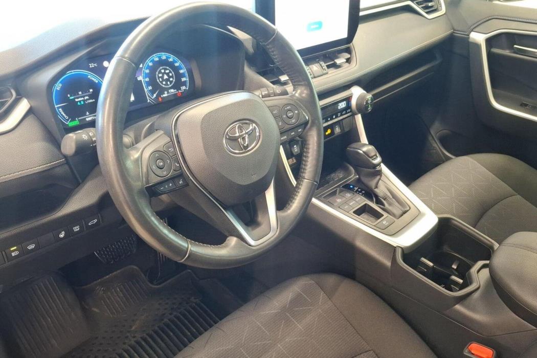 TOYOTA RAV4 2024