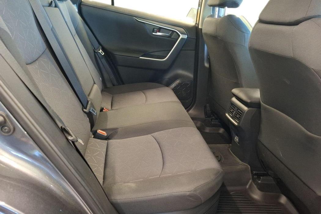 TOYOTA RAV4 2024